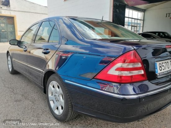 Mercedes Clase C C 180 Berlina de 2006 con 210.000 Km por 5.900 EUR. en Sevilla