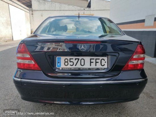 Mercedes Clase C C 180 Berlina de 2006 con 210.000 Km por 5.900 EUR. en Sevilla