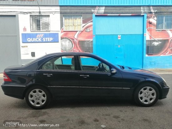 Mercedes Clase C C 180 Berlina de 2006 con 210.000 Km por 5.900 EUR. en Sevilla