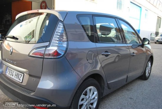 Renault Scenic 1.5 DCI ENERGY DYNAMIQUE de 2013 con 170.000 Km por 9.200 EUR. en Sevilla