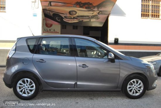 Renault Scenic 1.5 DCI ENERGY DYNAMIQUE de 2013 con 170.000 Km por 9.200 EUR. en Sevilla