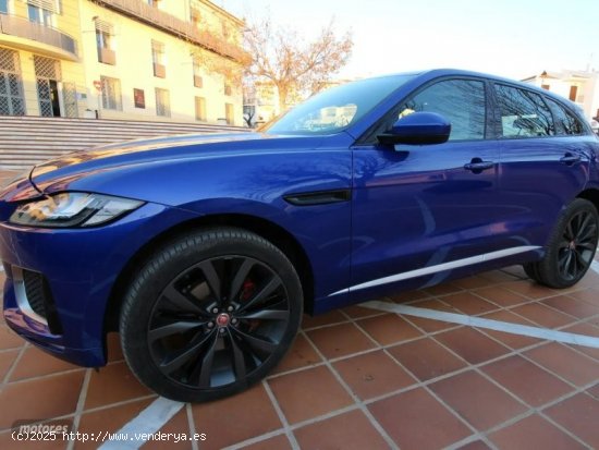  Jaguar F-Pace 3.0TDV6 First Edition Aut. AWD de 2017 con 102.000 Km por 20.500 EUR. en Malaga 