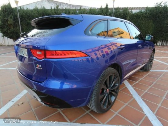 Jaguar F-Pace 3.0TDV6 First Edition Aut. AWD de 2017 con 102.000 Km por 20.500 EUR. en Malaga