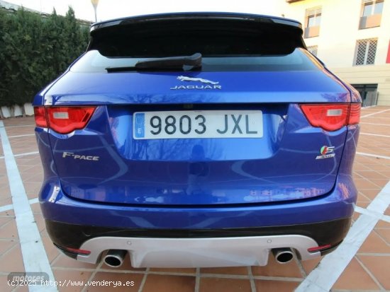 Jaguar F-Pace 3.0TDV6 First Edition Aut. AWD de 2017 con 102.000 Km por 20.500 EUR. en Malaga