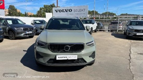  Volvo XC40 XC40 CORE T2 AUTO GASOLINA de 2023 con 29.586 Km por 32.990 EUR. en Huelva 