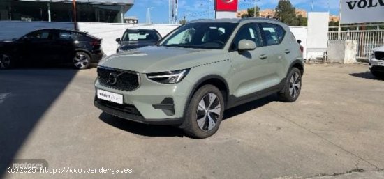 Volvo XC40 XC40 CORE T2 AUTO GASOLINA de 2023 con 29.586 Km por 32.990 EUR. en Huelva