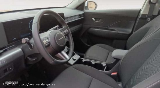 Hyundai Kona Electric Flexx 115kW de 2024 con 2.300 Km por 37.500 EUR. en Murcia