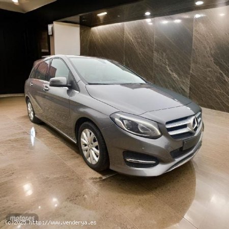 Mercedes Clase B B 180 cdi  GPS Piel Camara LED  de 2015 con 117.000 Km por 14.900 EUR. en Granada