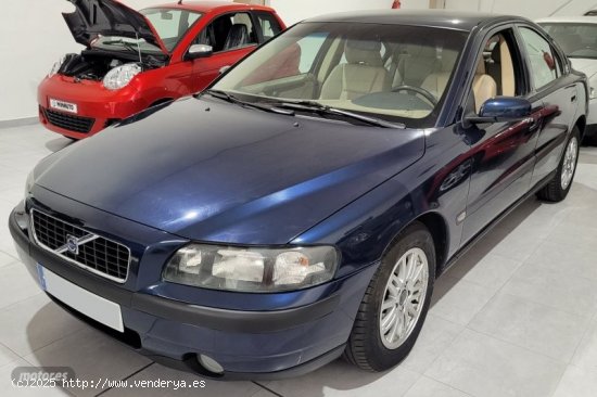 Volvo S60 2.4 D - Automatico de 2003 con 210.000 Km por 4.900 EUR. en Salamanca