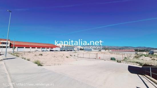 Solar industrial en primera linea de carretera a la venta en Ontinyent. - VALENCIA