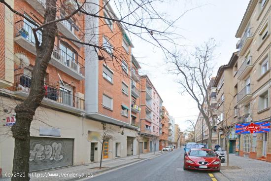  LOCAL DE 167 M² ÚTILES EN C/ LAPUYADE - SECTOR Pº CUELLAR - ZARAGOZA 