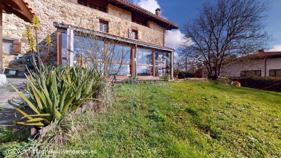 BASERRI EN BOROA, ENCLAVE PRIVILEGIADO ENTRE NATURALEZA Y CIUDAD - VIZCAYA