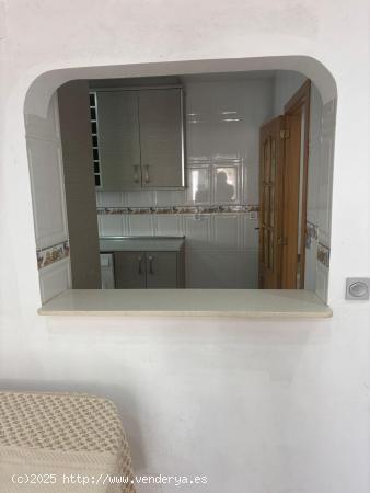 Se vende espectacular chalet en Torrent con 3 habitaciones dobles. - VALENCIA