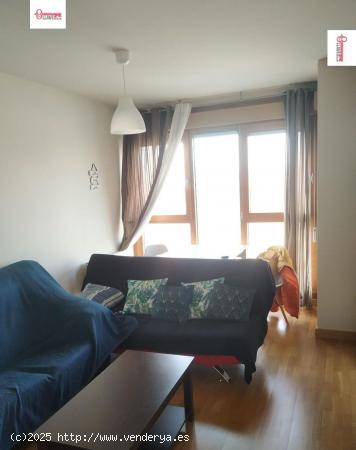 En Burgos. C/ San Pedro y San Felices. Se vende apartamento seminuevo, garaje y trastero, exterior -