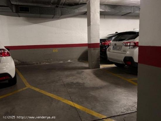 Plaza de parking en alquiler en la calle Estrella - BARCELONA