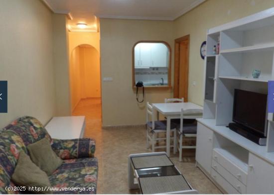  APARTAMENTO DE 1 DORMITORIOS A 100 METROS DE LA PLAYA - ZONA ACEQUIÓN - NÁUFRAGOS - TORREVIEJA - A 