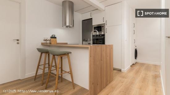 Se alquila habitación en piso compartido en Mostoles - MADRID