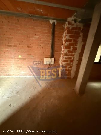 LOCAL COMERCIAL DE 50 M², EN ESPIRDO (SEGOVIA) - SEGOVIA