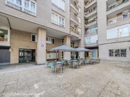 LOCAL EN VENTA EN CALLE SAN FERNANDO (Con posibilidad de sacar cedula de habitabilidad) - CANTABRIA