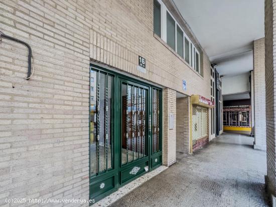 LOCAL EN VENTA EN CALLE SAN FERNANDO (Con posibilidad de sacar cedula de habitabilidad) - CANTABRIA