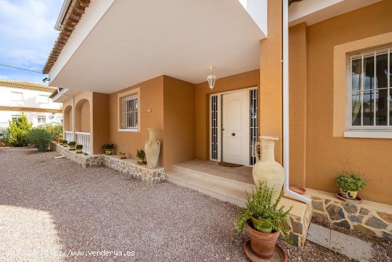 Villa en venta en Aspe (Alicante)