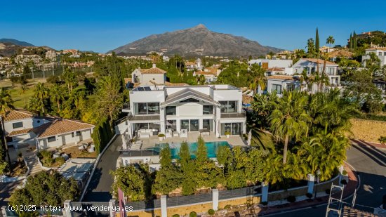 Villa en venta en Marbella (Málaga)