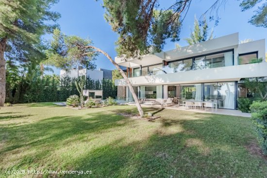 Villa en venta en Marbella (Málaga)