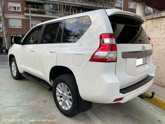 Toyota Land Cruiser 2.8 VX 7 PLAZAS AUTOMATICO 177CV - Barcelona