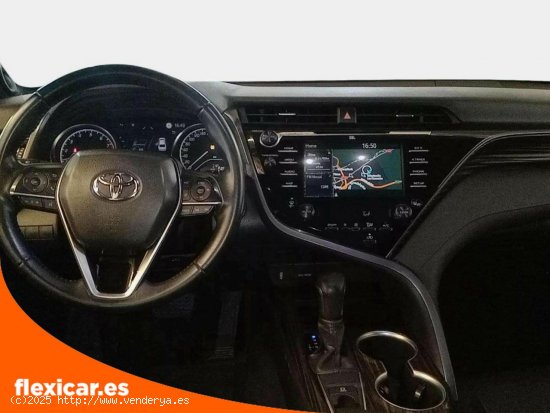 Toyota Camry 2.5  Luxury - 4P (2019) - Córdoba