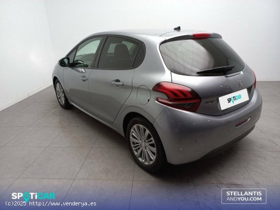 Peugeot 208  5P  1.2L PureTech 60KW (82CV) Signature - Zaragoza