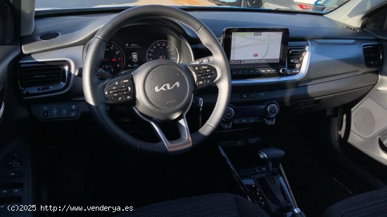 Kia Stonic 1.0 T-GDI MHEV 88KW DRIVE DCT 120 5P - Leganés