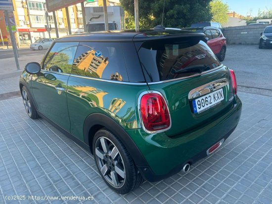 MINI Cooper 60 Aniversario - Viladecans