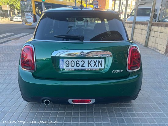 MINI Cooper 60 Aniversario - Viladecans