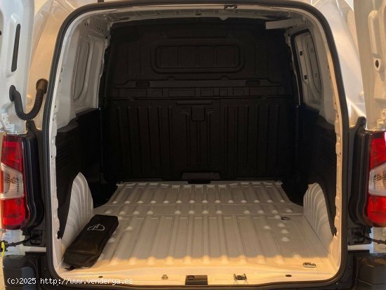 Opel Combo  Cargo L 650kg Diesel 1.5 100HP S&S MT E6 - - 