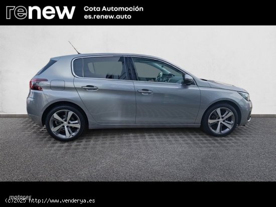 Peugeot 308 ALLURE PACK 1.5 BLUEHDI de 2020 con 115.000 Km por 13.900 EUR. en Madrid