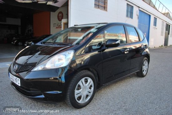 Honda Jazz 1.4 I-VTEC ELEGANCE de 2011 con 130.000 Km por 8.400 EUR. en Sevilla