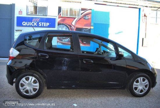 Honda Jazz 1.4 I-VTEC ELEGANCE de 2011 con 130.000 Km por 8.400 EUR. en Sevilla