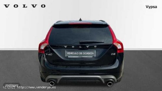 Volvo V 60 2.0 D2 R-DESIGN MOMENTUM 120 5P de 2017 con 146.953 Km por 17.900 EUR. en Cordoba