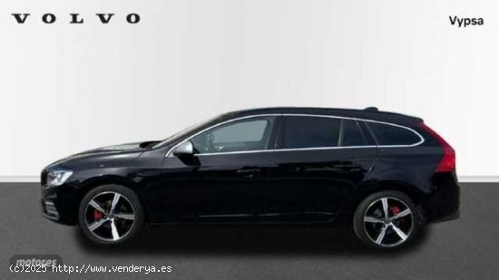 Volvo V 60 2.0 D2 R-DESIGN MOMENTUM 120 5P de 2017 con 146.953 Km por 17.900 EUR. en Cordoba