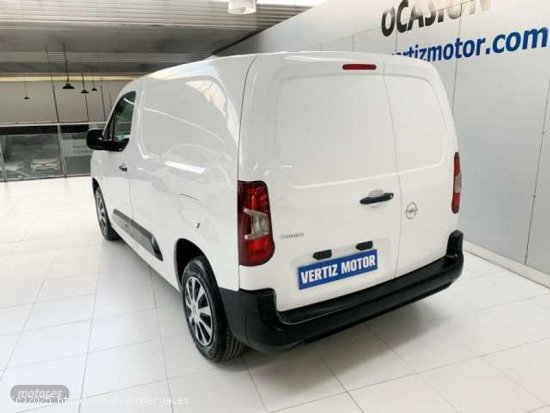 Opel Combo 1.5 TD CARGO 75CV de 2020 con 109.000 Km por 13.800 EUR. en Guipuzcoa