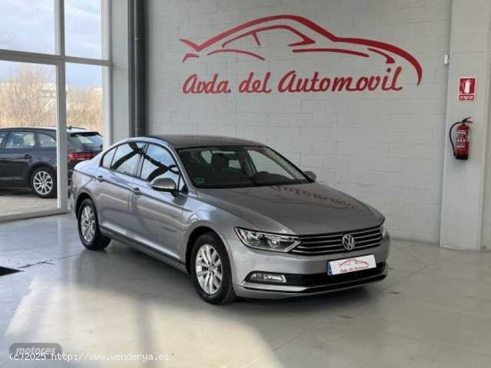  Volkswagen Passat 2.0TDI Edition 110kW (150Cv) de 2019 con 54.000 Km por 18.500 EUR. en Alava 