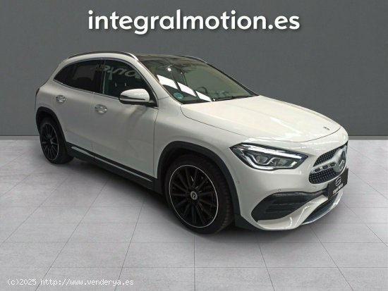 Mercedes GLA GLA 200 D 4MATIC - 