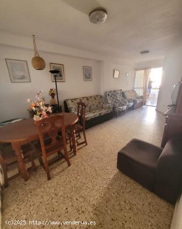 APARTAMENTO 3 HABS EN PRIMERA LINEA PLAYA LOS LOCOS 179.000€ - ALICANTE