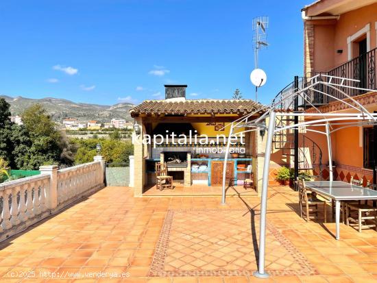 Casa con parcela a la venta en Alfauir. - VALENCIA