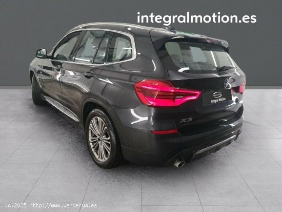 BMW X3 sDrive18d - 