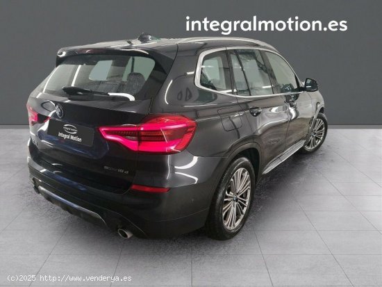 BMW X3 sDrive18d - 