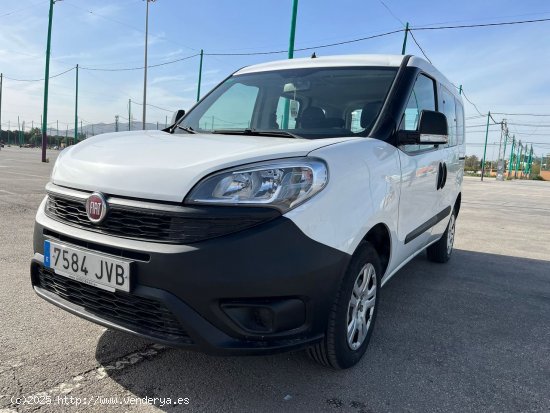  Fiat Doblò Panorama 1.3 JTD 90 CV CERTIFICADO DE KILOMETROS Y CARROCERIA - Malaga 