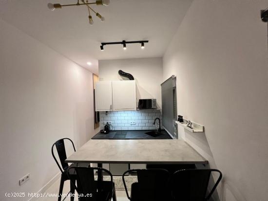  Apartamento reformado de 2 dormitorios en pleno centro de Madrid - MADRID 