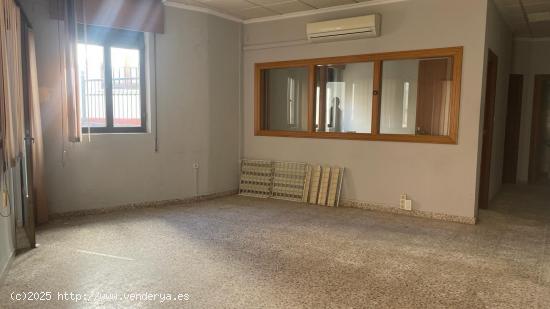 Alquiler de local comercial para oficina en Casas Ibáñez - ALBACETE