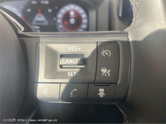 Nissan Qashqai DIG-T 103kW N-Connecta - 